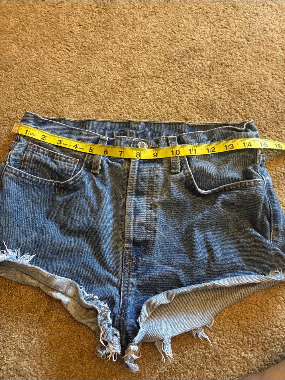 John Galt California Distressed Cutoff Jean Shorts size M - Picture 5 of 5